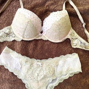 Victoria’s Secret Dream Angel set